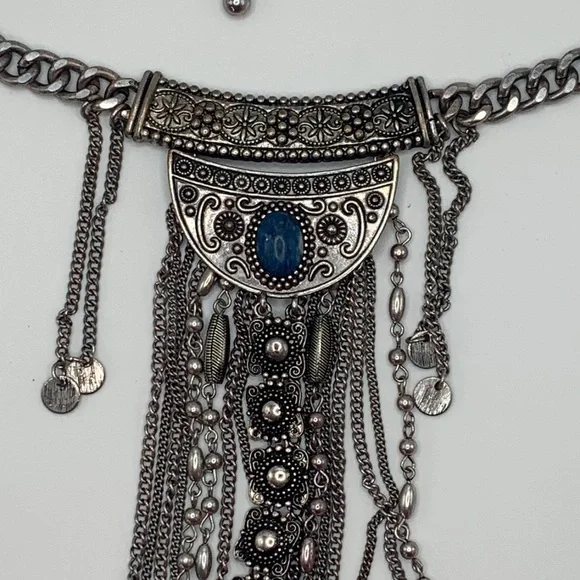 Vintage Bohemian Silvertone tassel Necklace - Picture 4 of 4